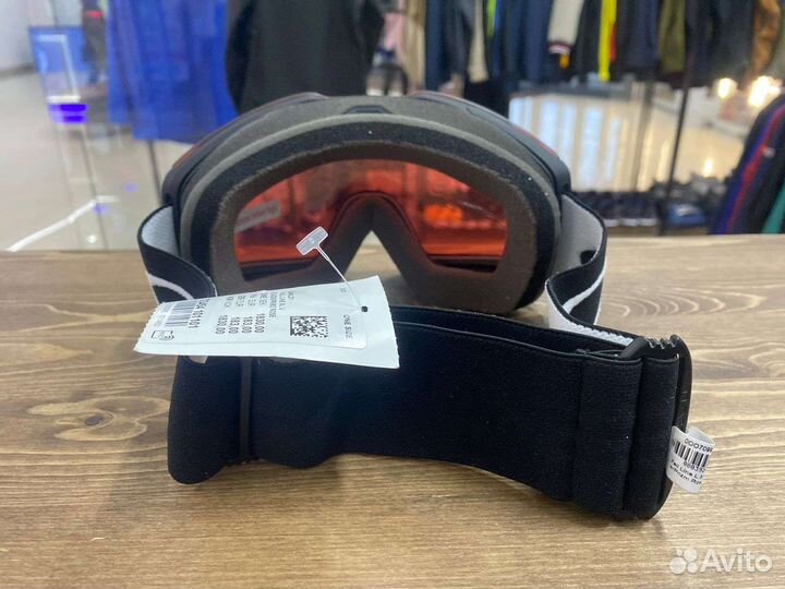 Горнолыжные очки oakley