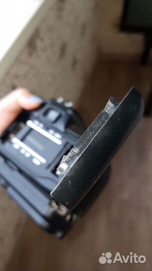 Зеркальный пленочный фотоаппарат Nikon f50