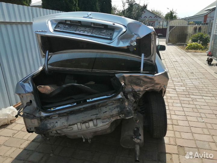 Разбор Мицубиси Лансер 9