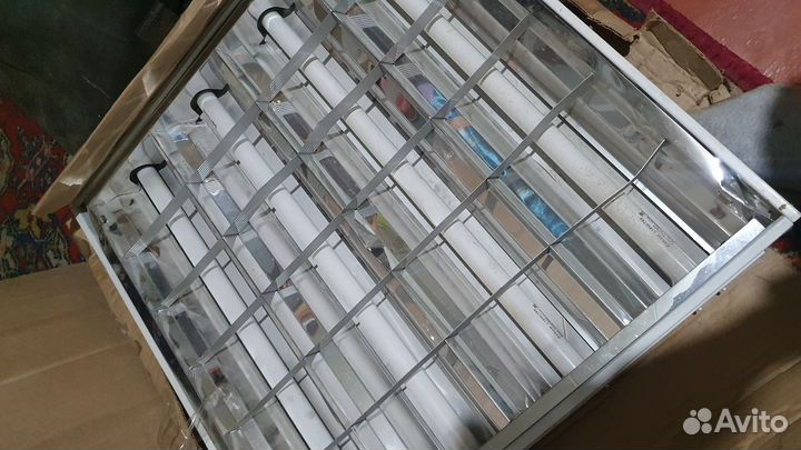 Светильник потолочный