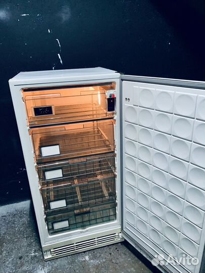 Морозильная камера Electrolux