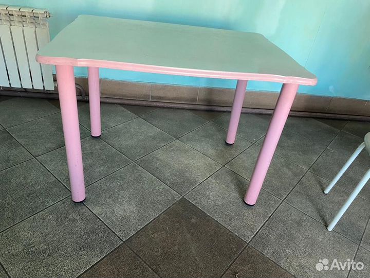 Стол обеденный