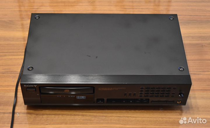 CD-проигрыватель Sony CDP-720