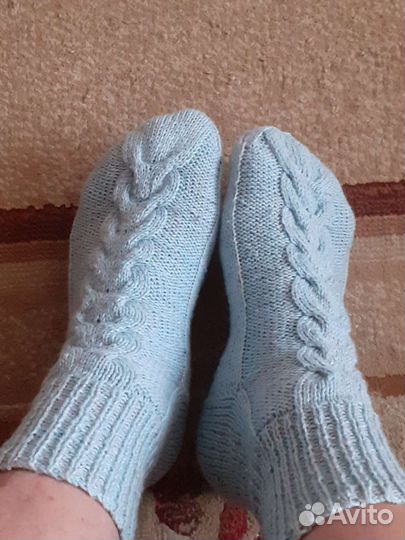 Новые носки ручной вязки