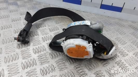 Ремень безопасности с пиропатроном сиденья передне