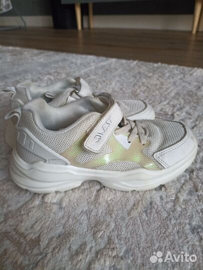 Кроссовки для девочки 31