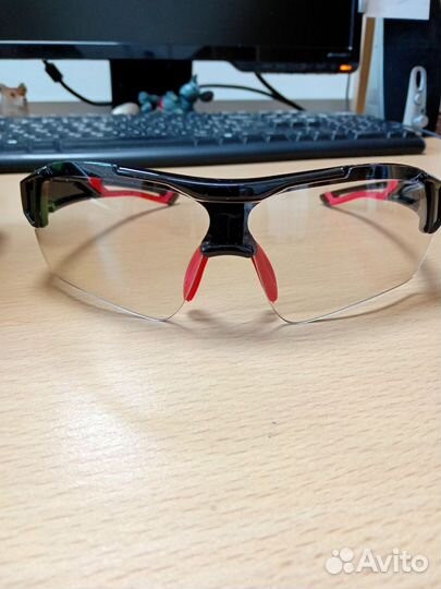 Очки спортивные