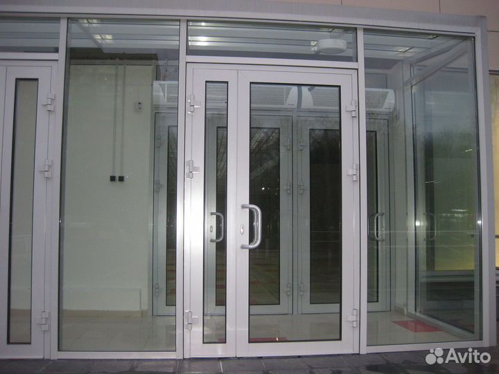 Пластиковые двери и входные группы