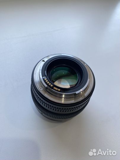 Объектив canon 50mm 1 4