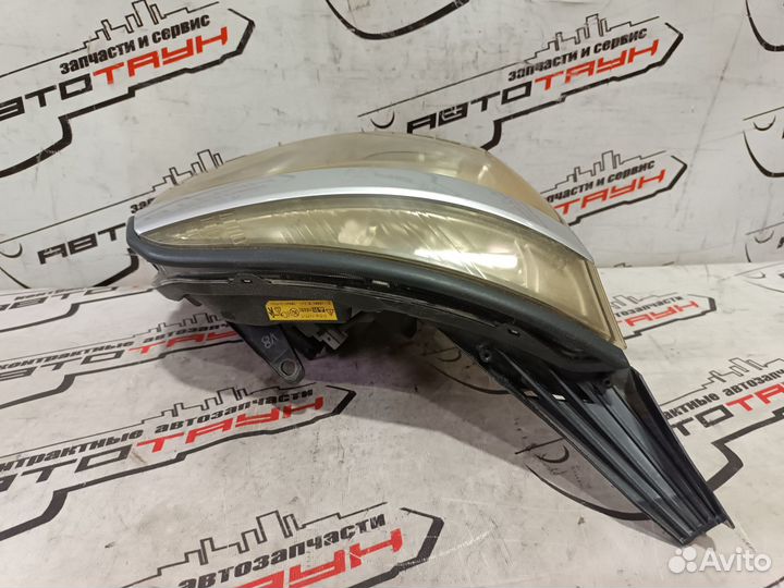 Фара toyota voxy ZRR70G ZRR75G 28203 chrome xenon корректор фар правая 8111028B70 KA7337Z