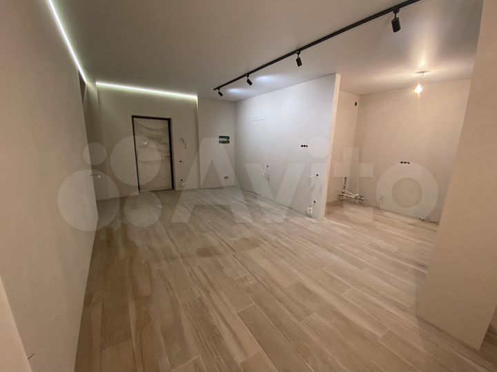 3-к. квартира, 75 м², 8/8 эт.