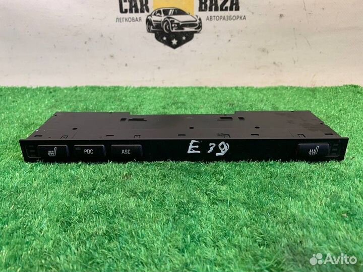 Блок кнопок центральной консоли BMW 5