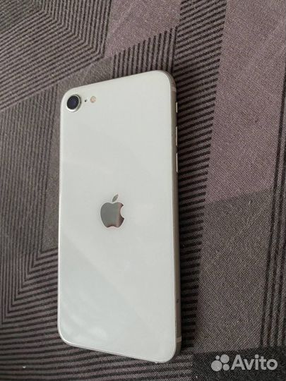 Телефон iPhone