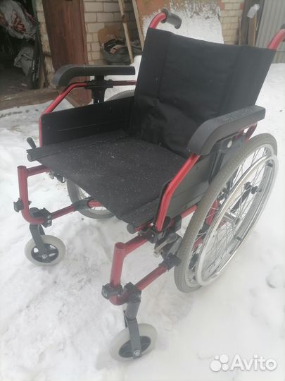 Коляска инвалидная