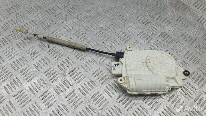 Доводчик двери Kia Quoris