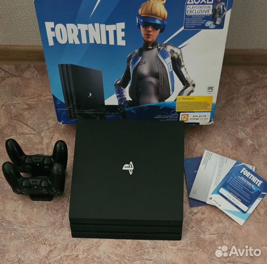 Sony PS 4 PRO, 2 джоя, игры