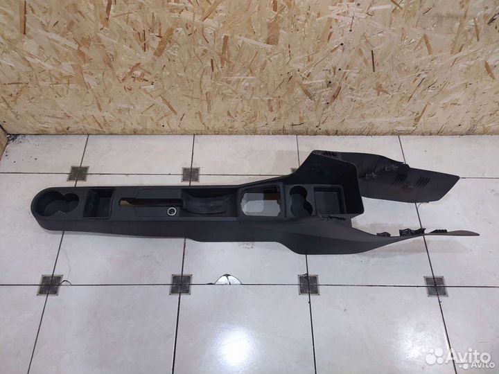 Тоннель пола Skoda Rapid