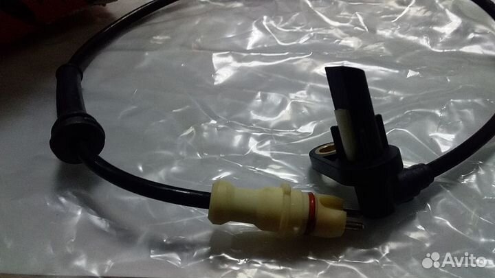 Renault Logan Датчик ABS задний левый Новый