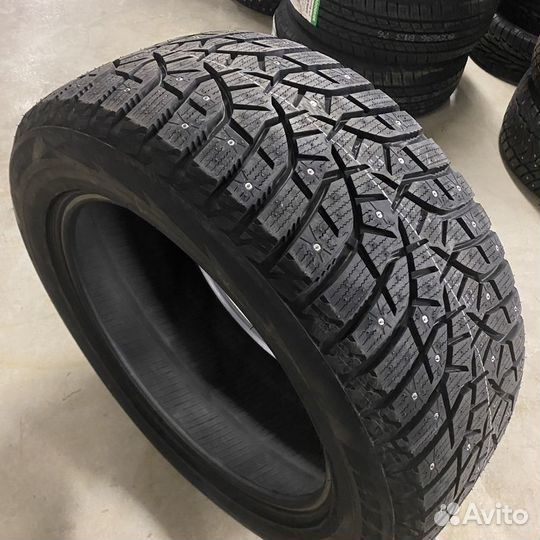 Bridgestone Blizzak Spike-02 SUV 235/55 R17 103T