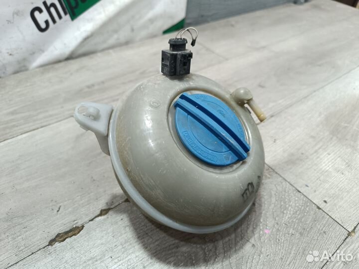 Расширительный бачок для 1.8 Skoda Octavia A7