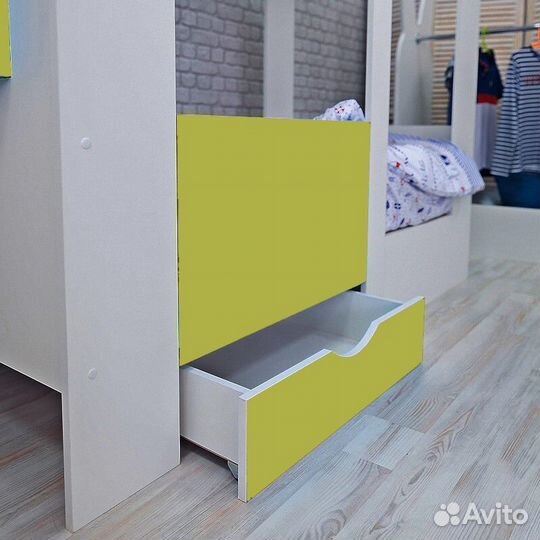 Детская кровать с крышей