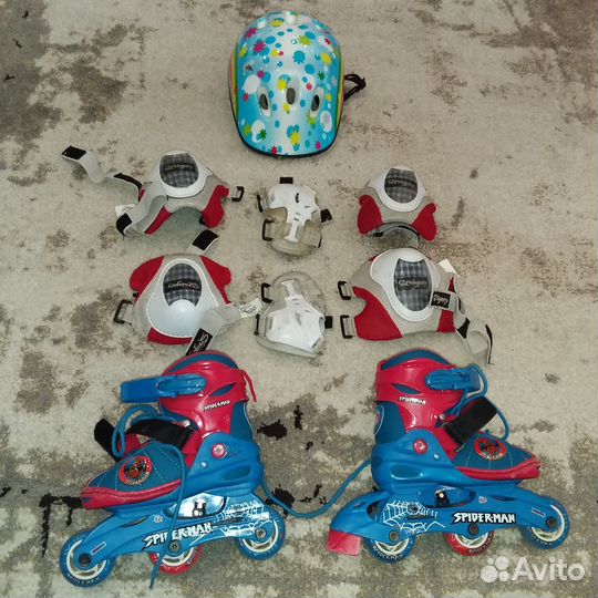 Роликовые коньки детские. Комплект защиты