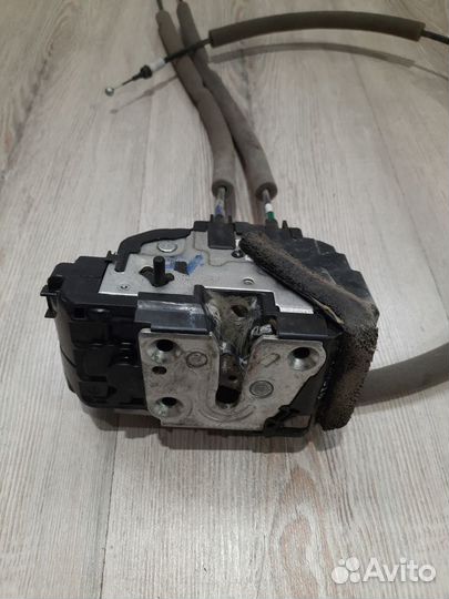 Замок зад двери Nissan X-trail T32 Прав