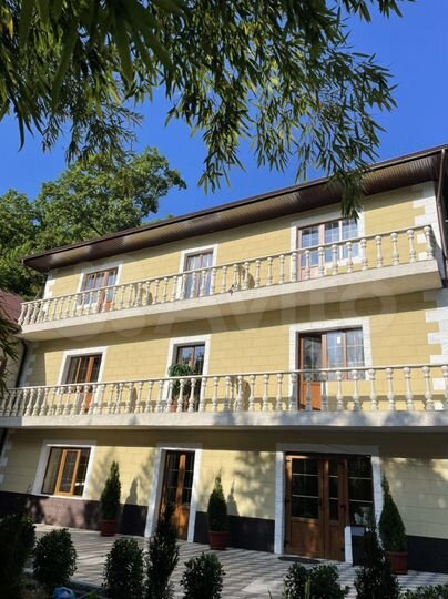 Комната 30 м² в 2-к., 1/3 эт.