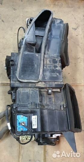 Отопитель / кондиционер в сборе Халла / Halla