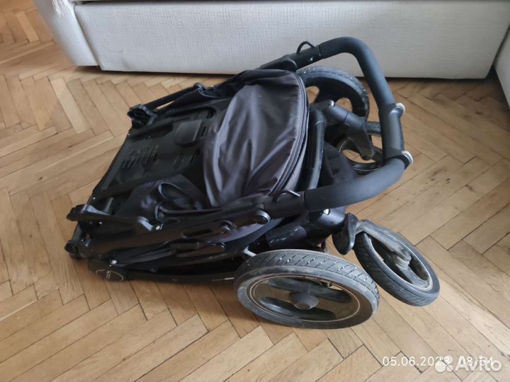 Прогулочная коляска peg perego book