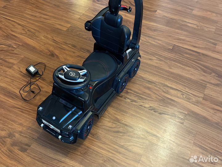 Детский электромобиль