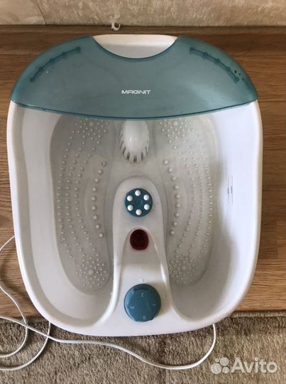 Массажная ванночка для ног почти новая, работает х