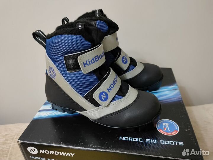 Лыжные ботинки р.35