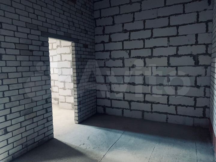 2-к. квартира, 100 м², 3/3 эт.