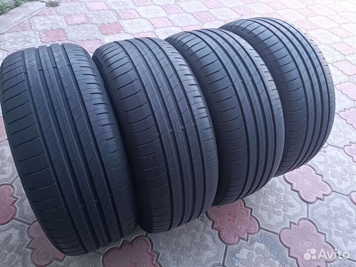 Goodyear EfficientGrip Performance 205/55 R16