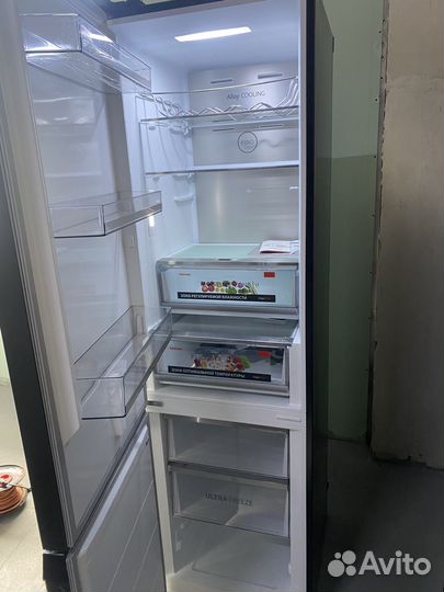 Холодильник Toshiba GR-RB500WE-PMJ(06