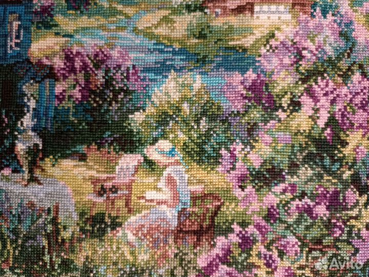 Картина, вышитая крестом 