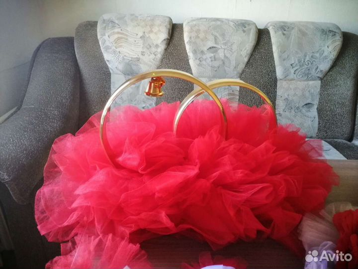 Аренда свадебных украшений на автомобиль