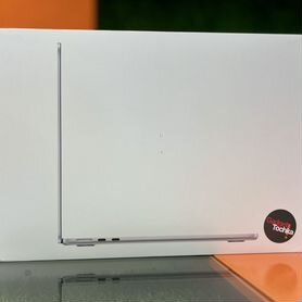 MacBook Air 13.6-inch