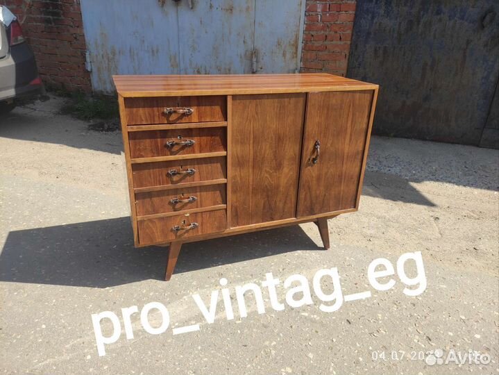 Винтажная тумба хайборд Румыния mid century