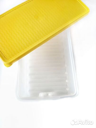 Контейнер Tupperware