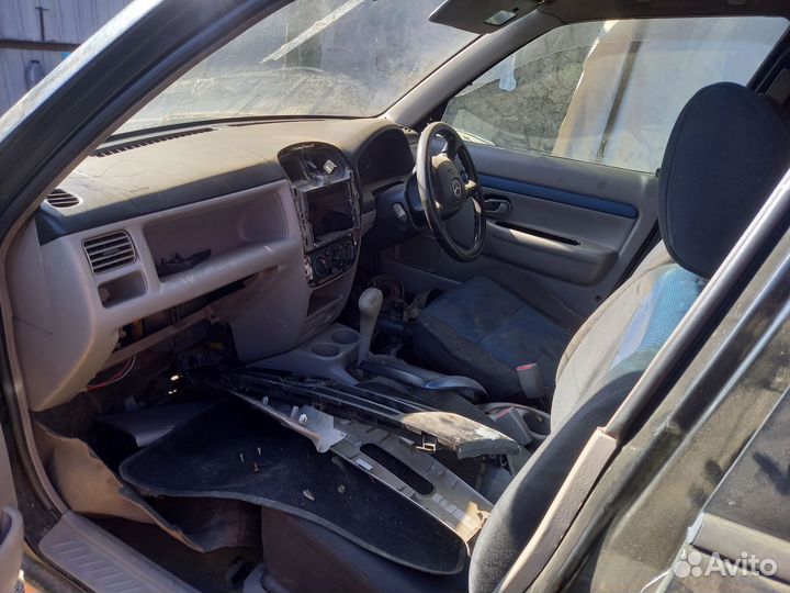 Запчасти Mazda Demio 2002 год