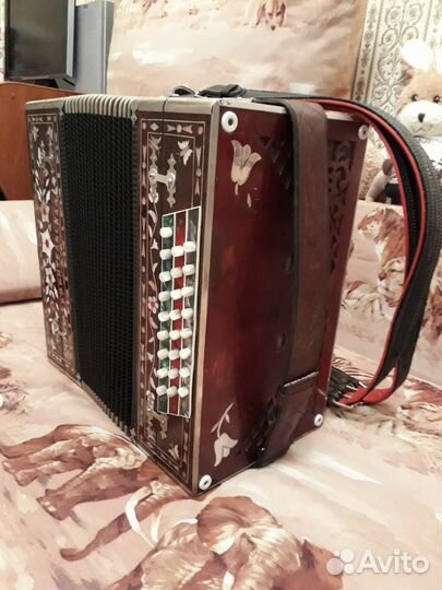 Гармонь любительская заказная 8 планочная