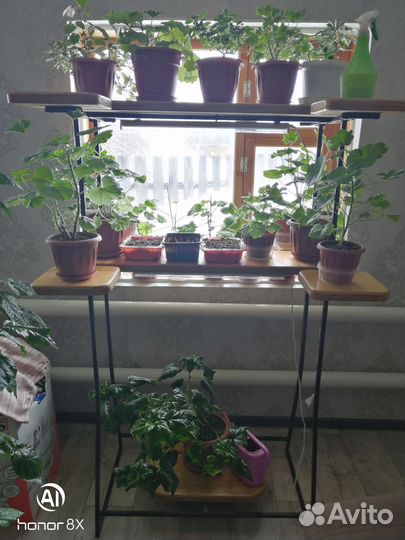 Подставка для цветов напольная металлическая