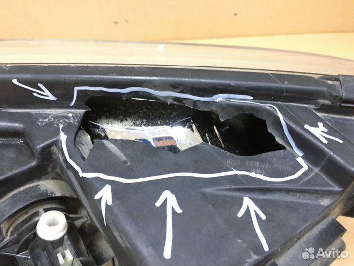 Фара передняя правая Renault Logan 2