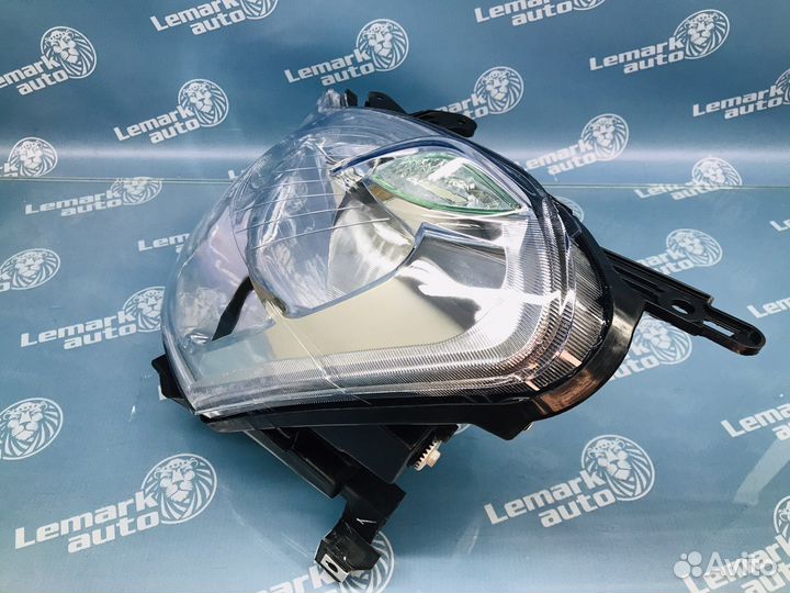 Фара левая Nissan Almera G15