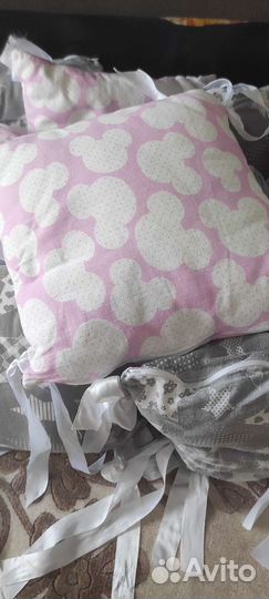 Бортики в кроватку