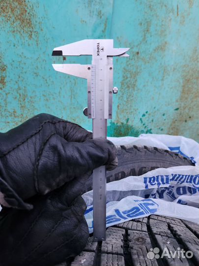 Goodyear UltraGrip Ice Arctic SUV 215/65 R17 99T