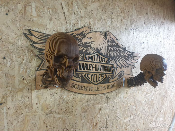 Вешалка для мото шлема