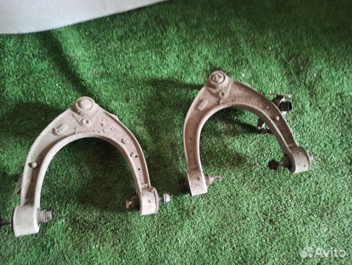 Рычаг передний верхний левый правый BMW 7 F01/F02